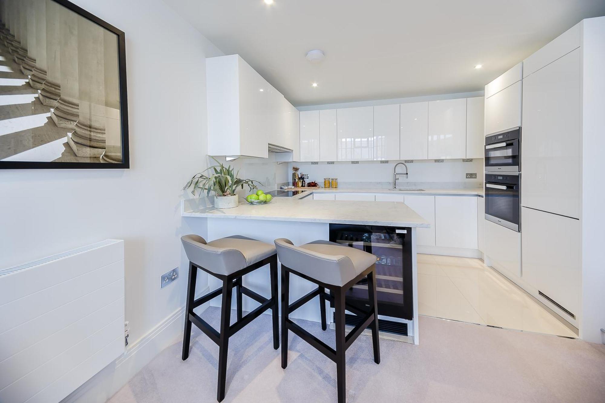 Palace Wharf Apartments Лондон Екстериор снимка