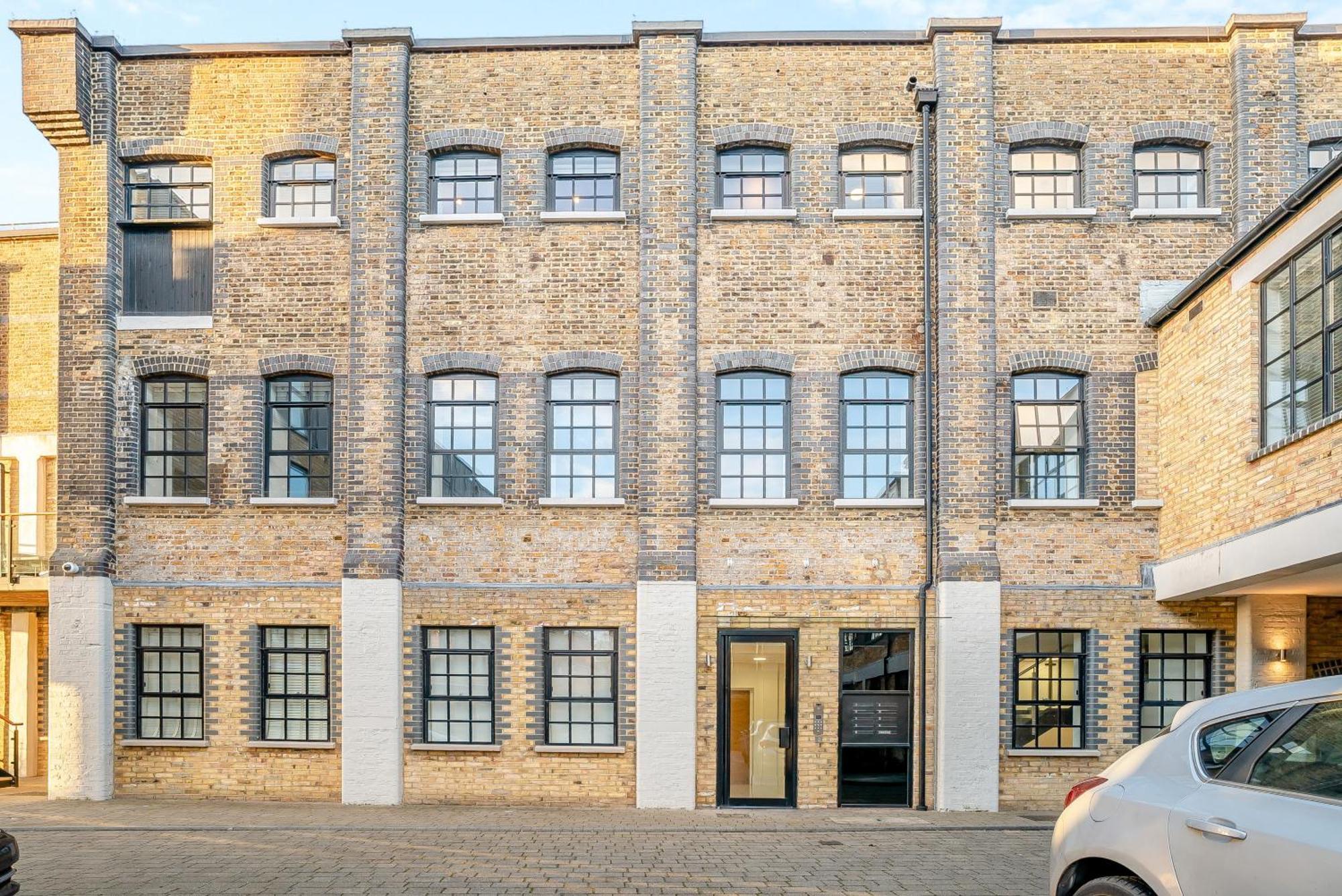 Palace Wharf Apartments Лондон Екстериор снимка