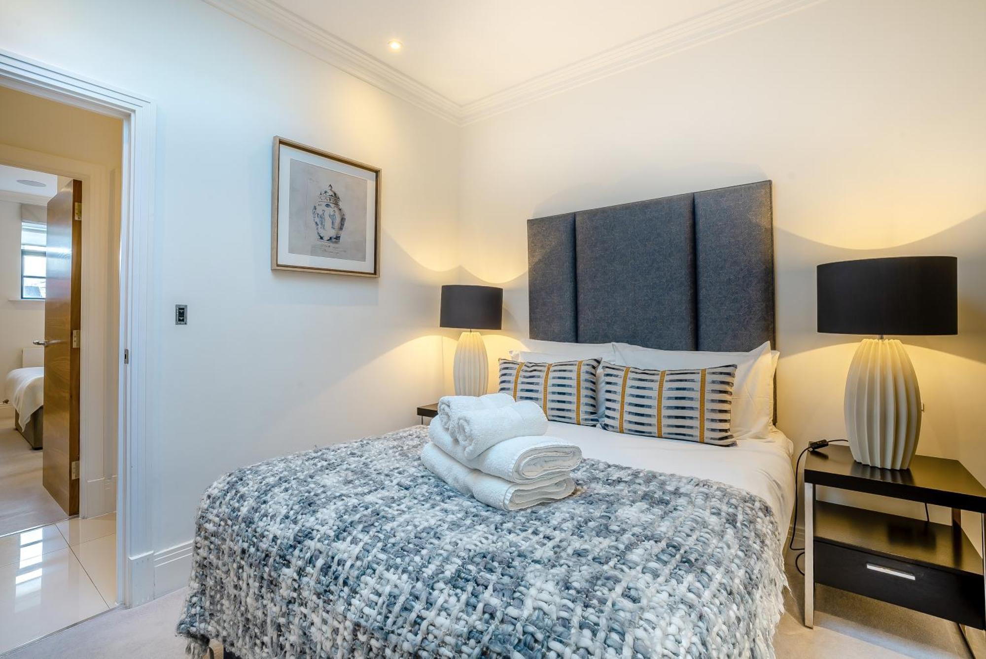 Palace Wharf Apartments Лондон Екстериор снимка