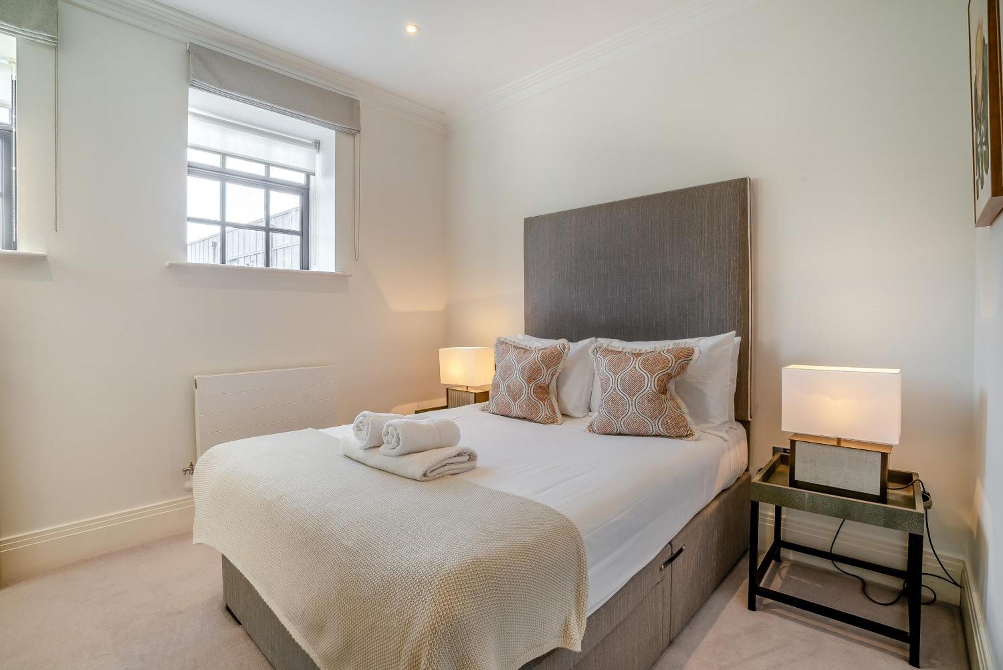 Palace Wharf Apartments Лондон Екстериор снимка