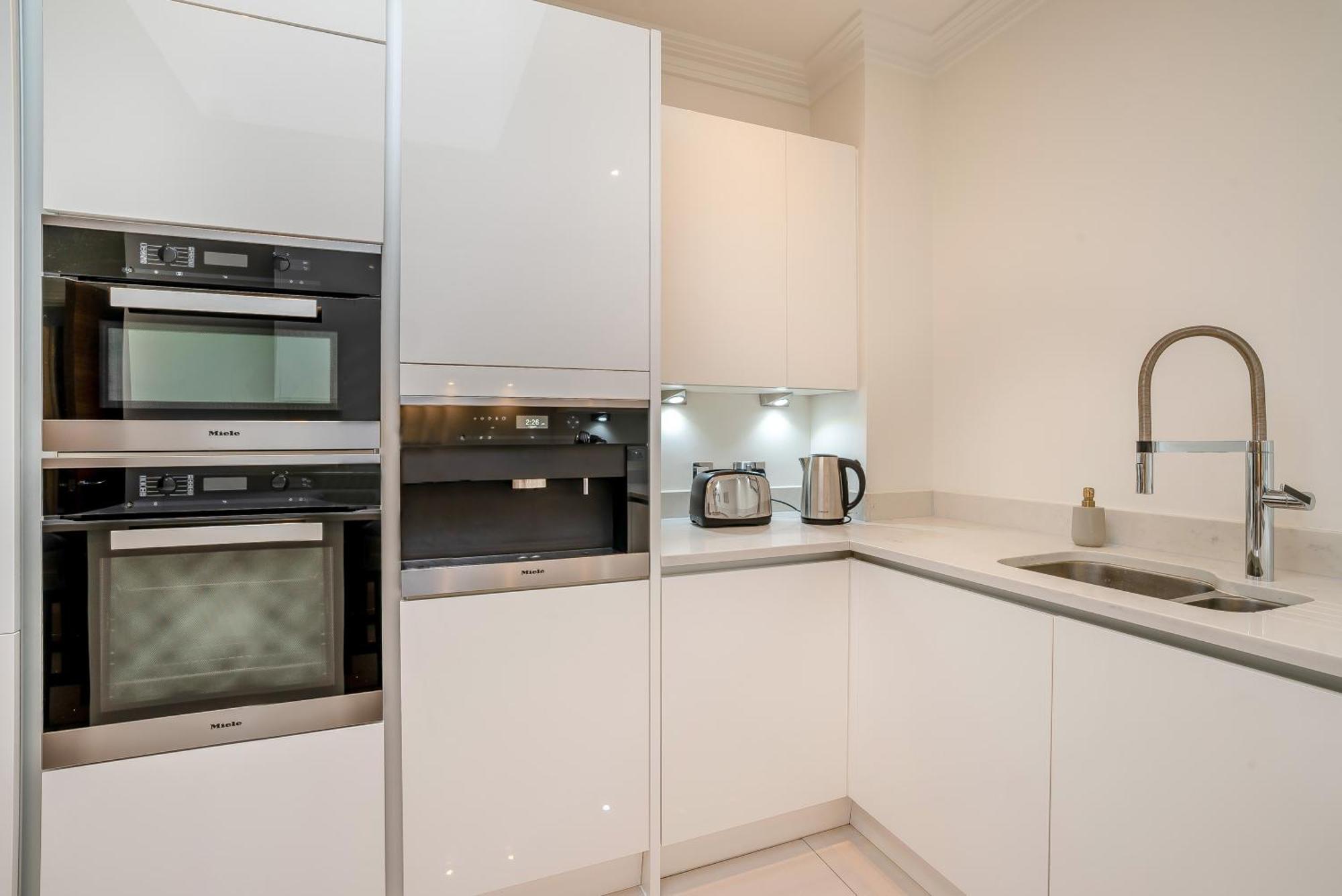 Palace Wharf Apartments Лондон Екстериор снимка